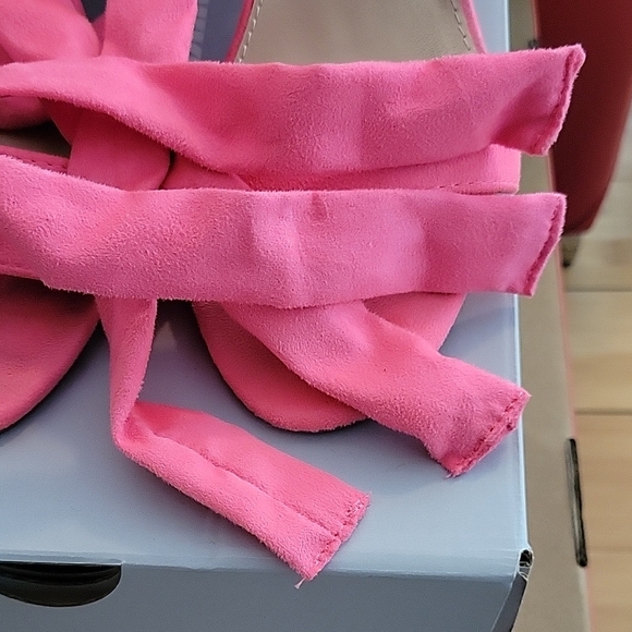 Trary Pink Women's Sandals sz 11 - Picture 3 of 8